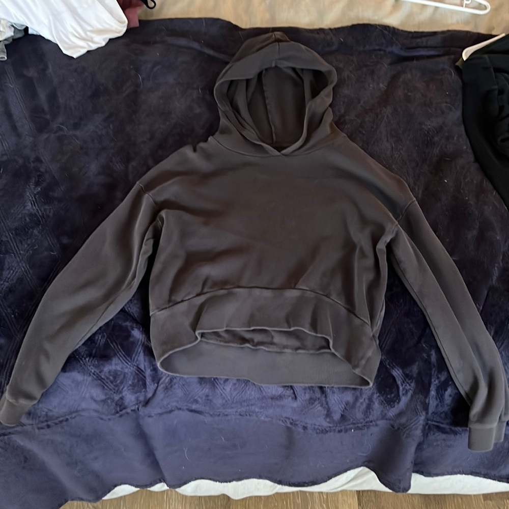 Long sleeve sweater with hood